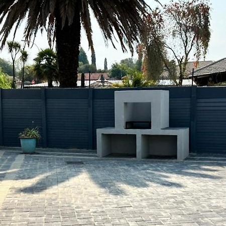 Afrisky Guest House Kempton Park Exterior foto