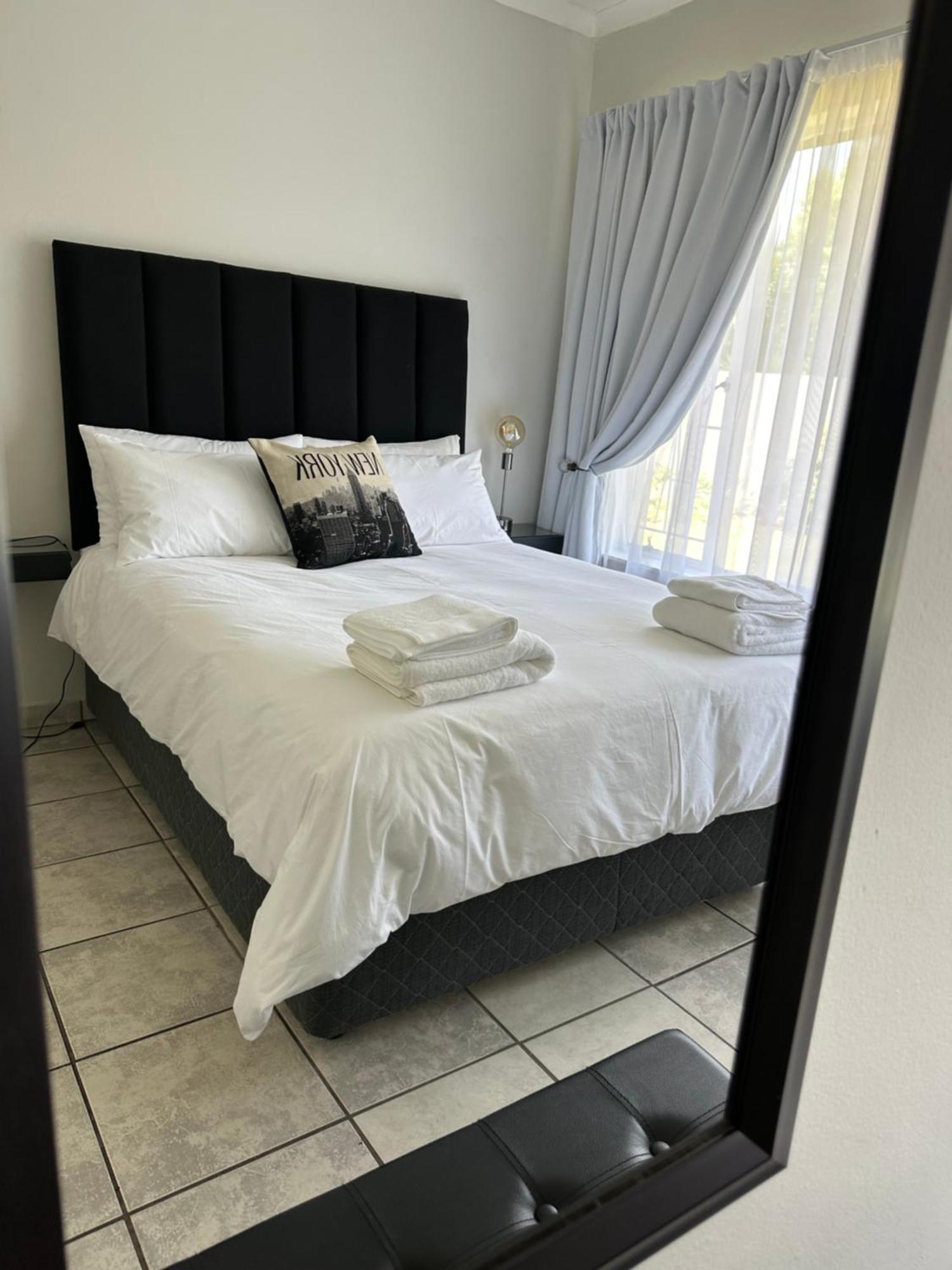 Afrisky Guest House Kempton Park Exterior foto